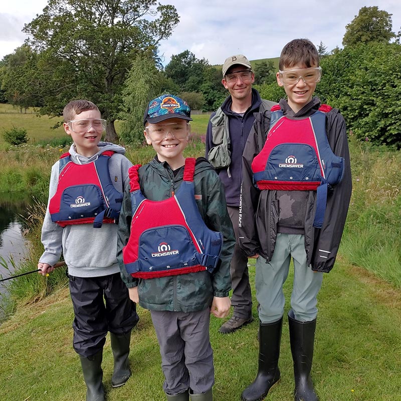 Ben McCallum, Education Officer Tweed Foundation, introducing young people to fishing on a TweedStart day at Kailzie Trout Fishery.